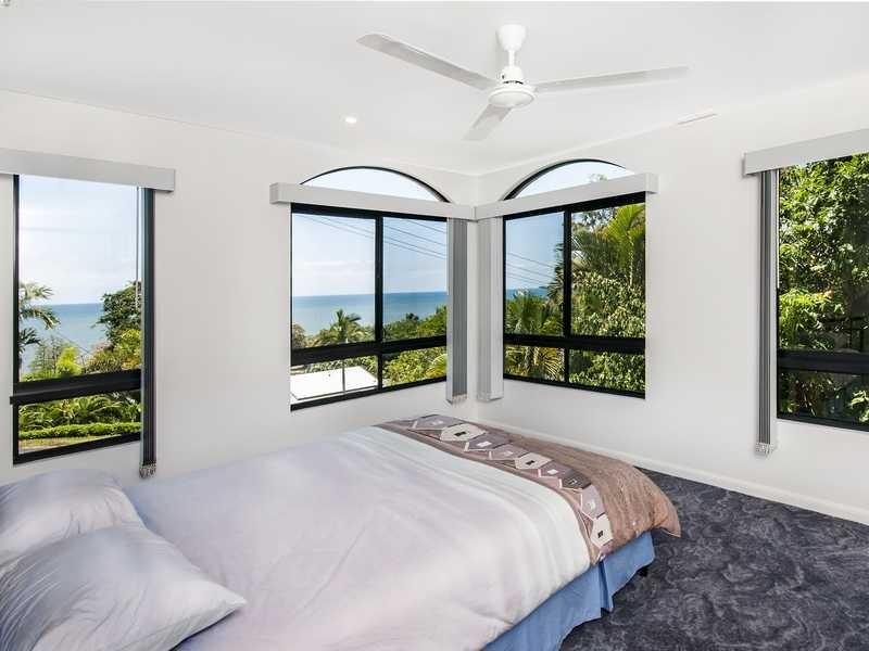 11 Maria Street, Flying Fish Point QLD 4860