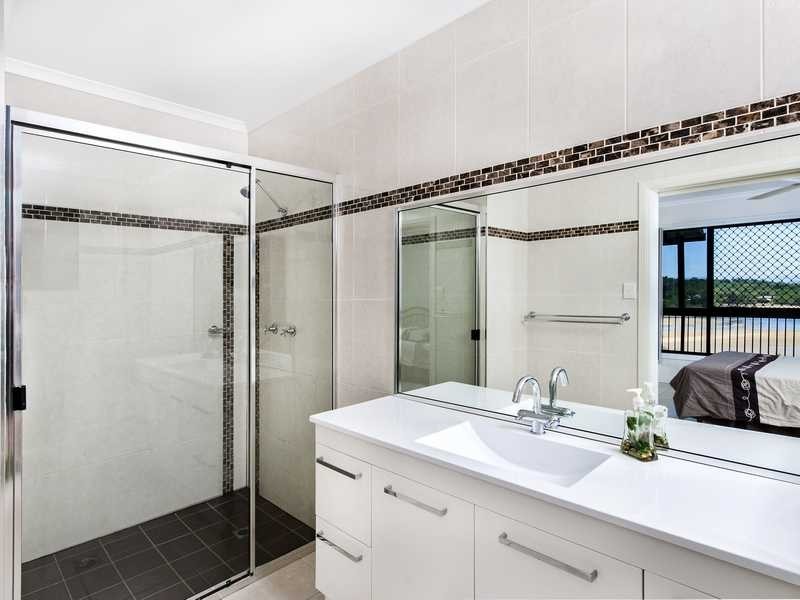 11 Maria Street, Flying Fish Point QLD 4860