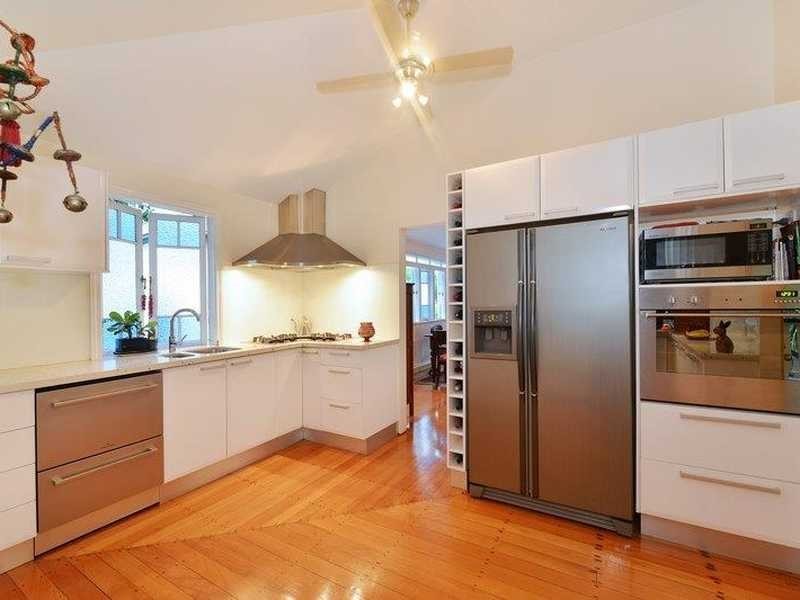 32 Smith Street, Cairns North QLD 4870