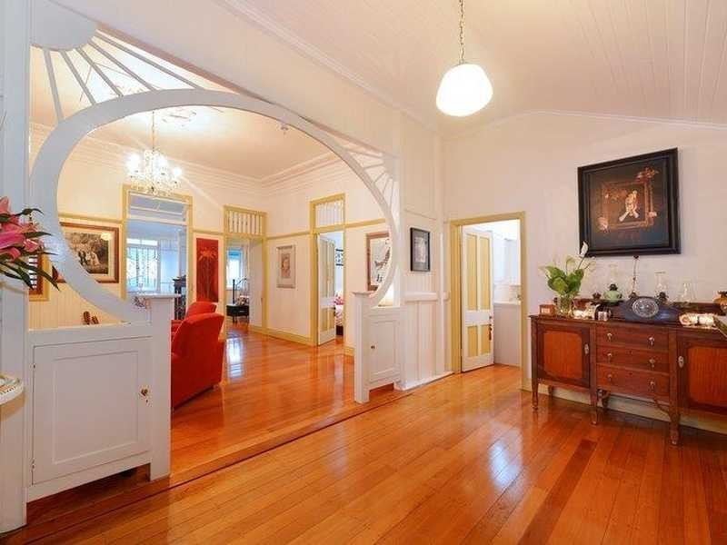 32 Smith Street, Cairns North QLD 4870