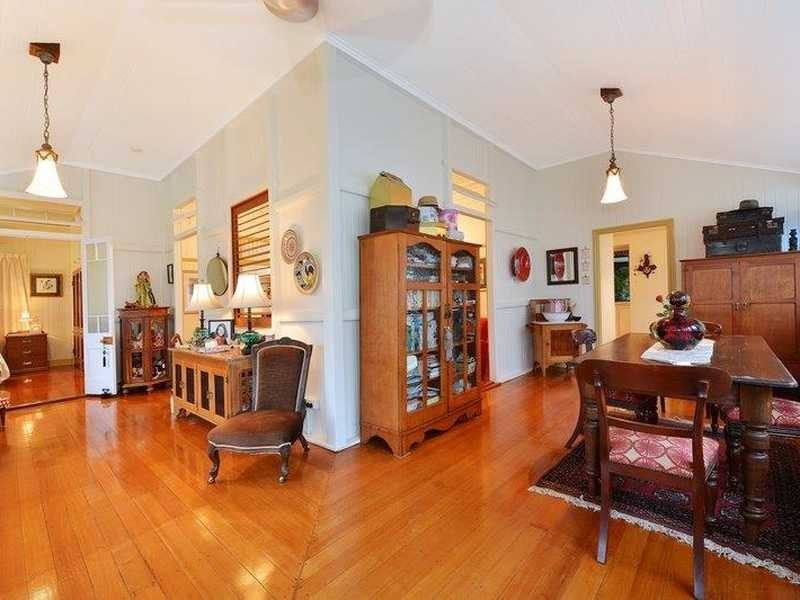 32 Smith Street, Cairns North QLD 4870