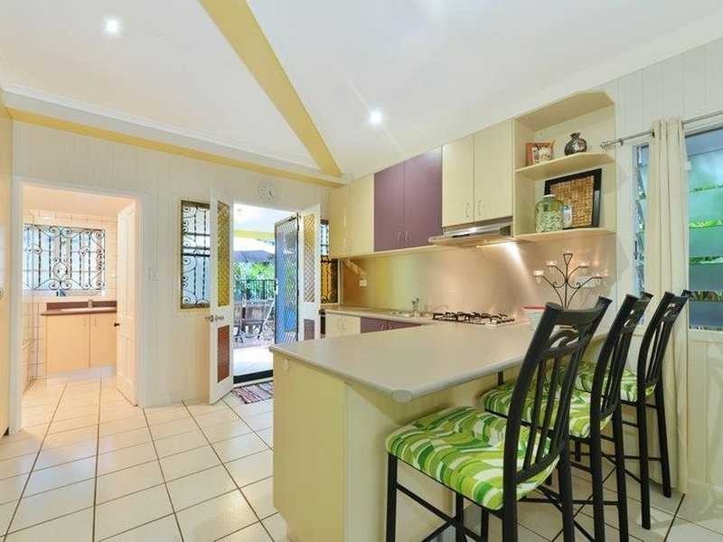 32 Smith Street, Cairns North QLD 4870