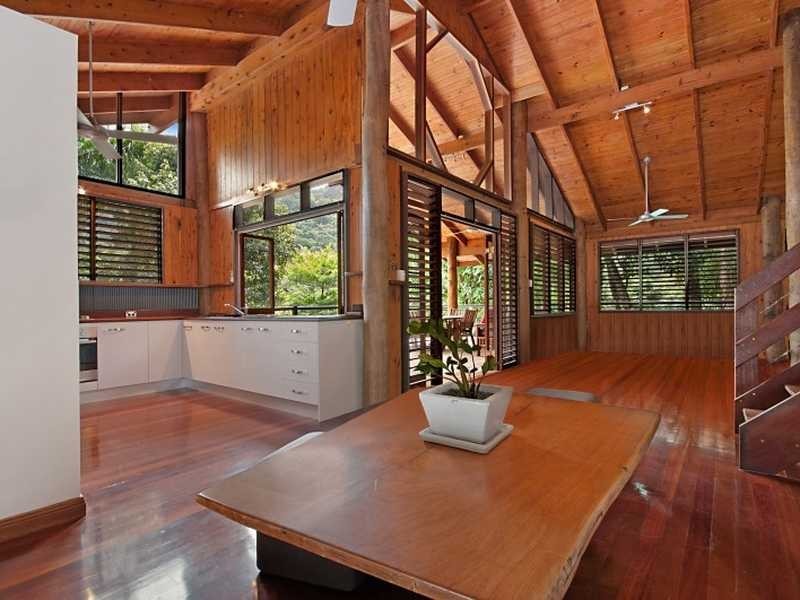 13 Licuala Close, Kamerunga QLD 4870