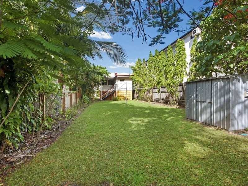 23 Pembroke Street, Parramatta Park QLD 4870