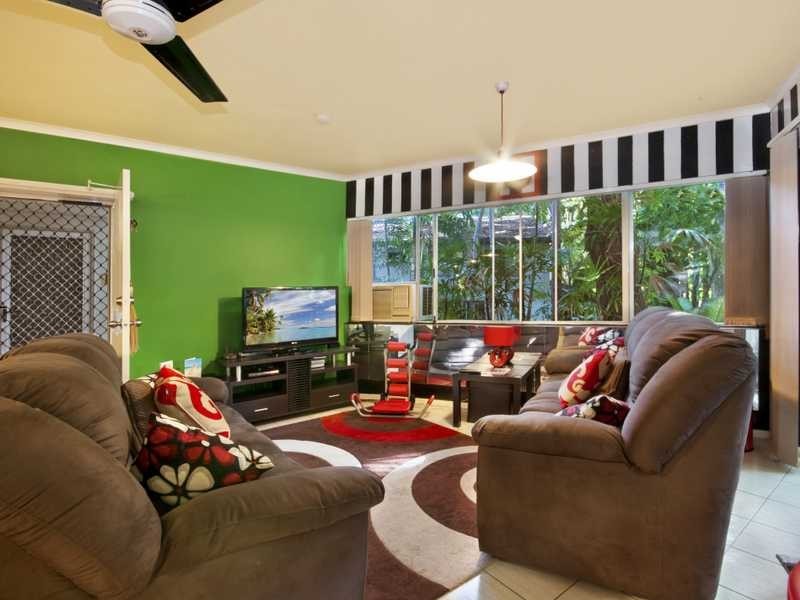 2/105 Collins Avenue, Edge Hill QLD 4870