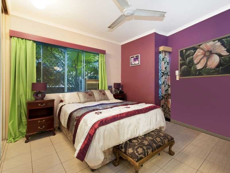 2/105 Collins Avenue, Edge Hill QLD 4870