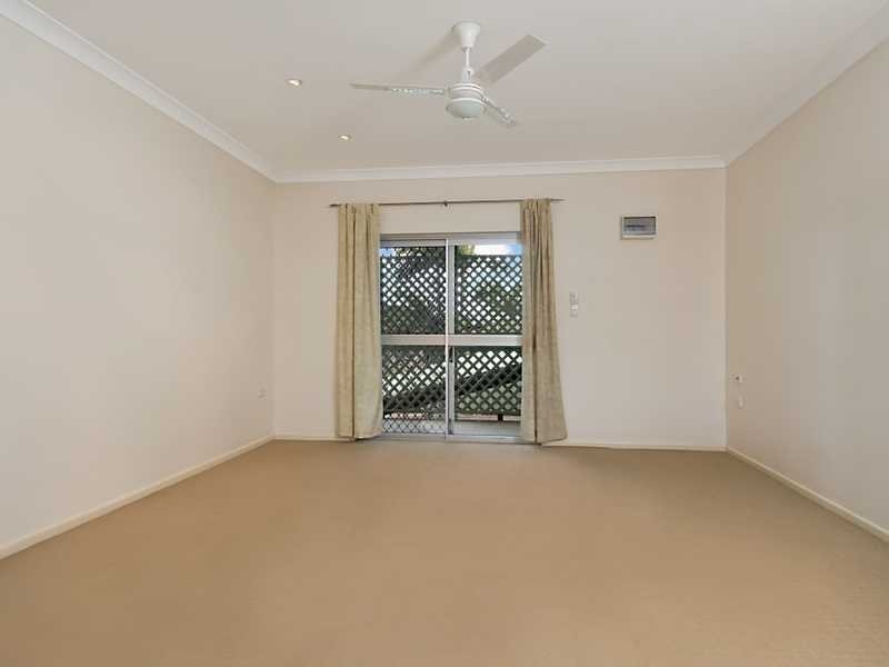 8/21 Creedy Street, Westcourt QLD 4870