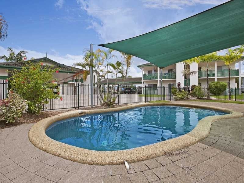 Unit 6/342 Mccoombe Street, Mooroobool QLD 4870