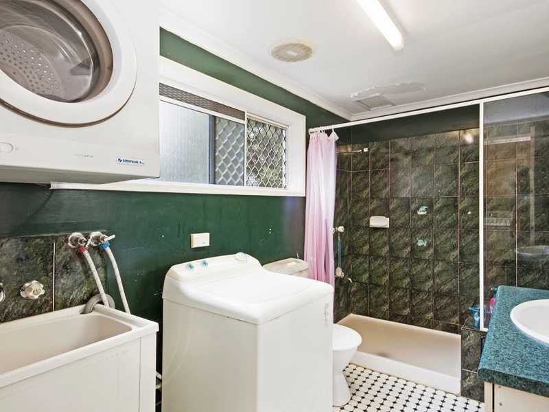 Unit 6/342 Mccoombe Street, Mooroobool QLD 4870