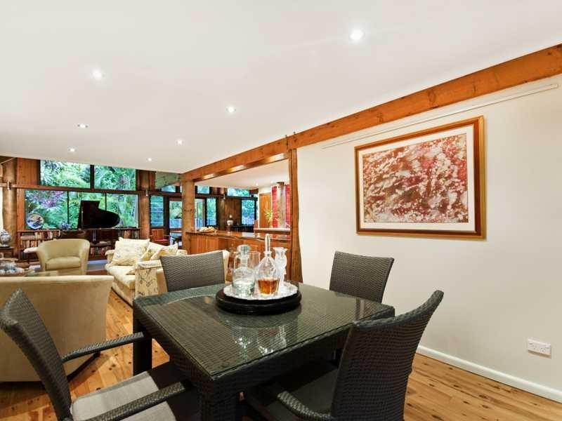 8 Licuala Close, Kamerunga QLD 4870