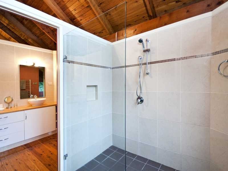8 Licuala Close, Kamerunga QLD 4870