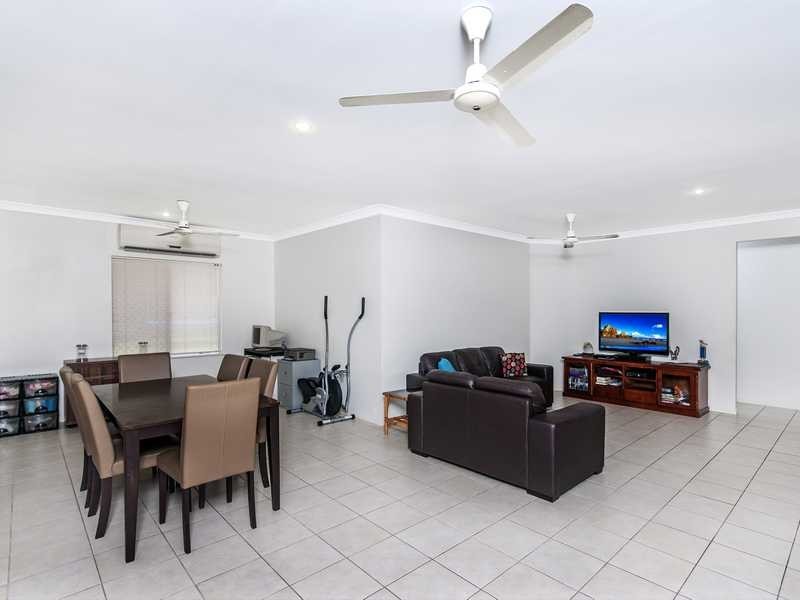 16 Finniss Crescent, Bentley Park QLD 4869