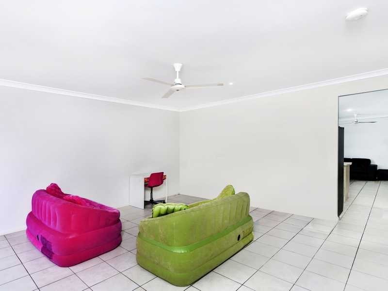 16 Finniss Crescent, Bentley Park QLD 4869