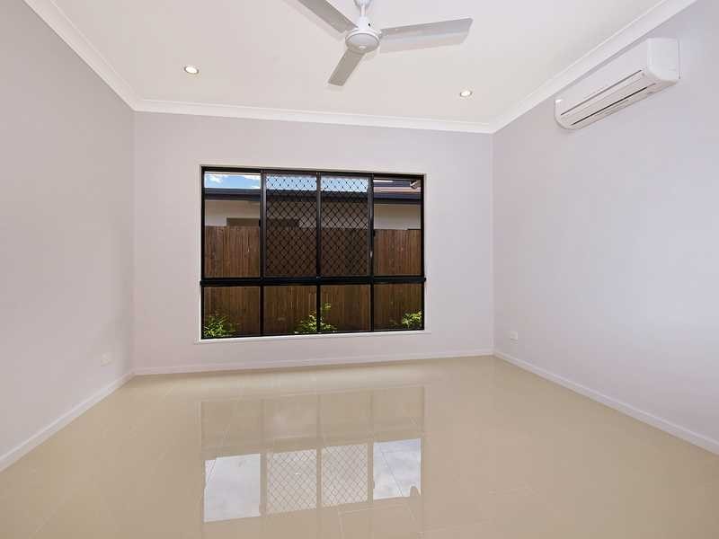 24 Mcbride Street, Redlynch QLD 4870