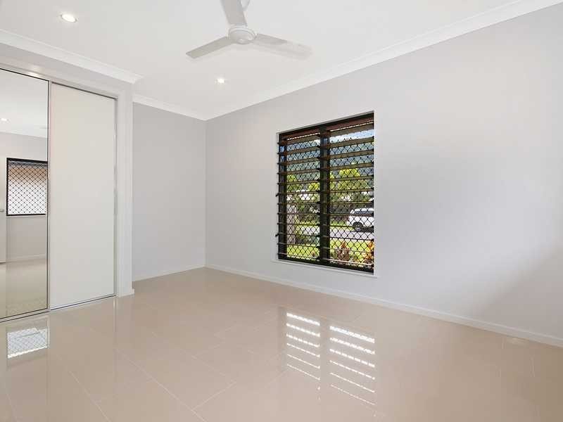 24 Mcbride Street, Redlynch QLD 4870