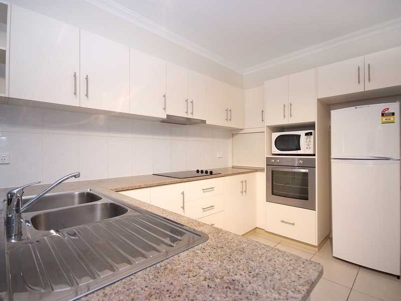 23/210 Grafton Street, Cairns North QLD 4870