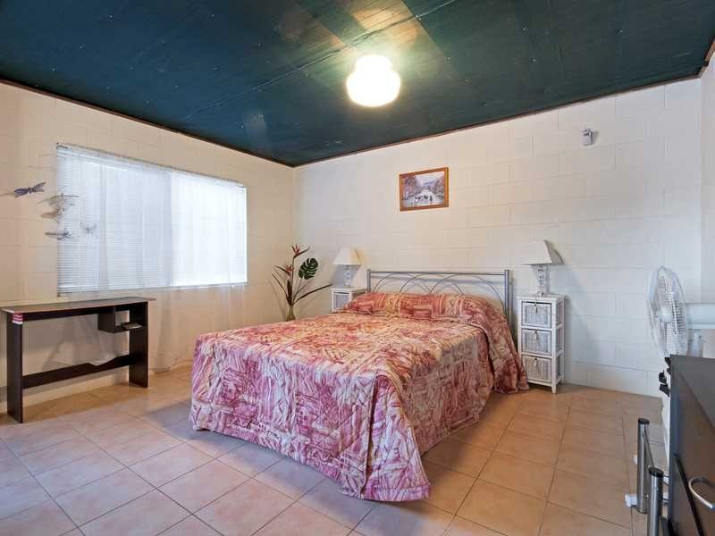 168 Harvey Road, Redlynch QLD 4870