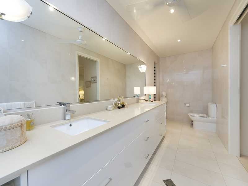 1 Argentea Boulevard, Palm Cove QLD 4879