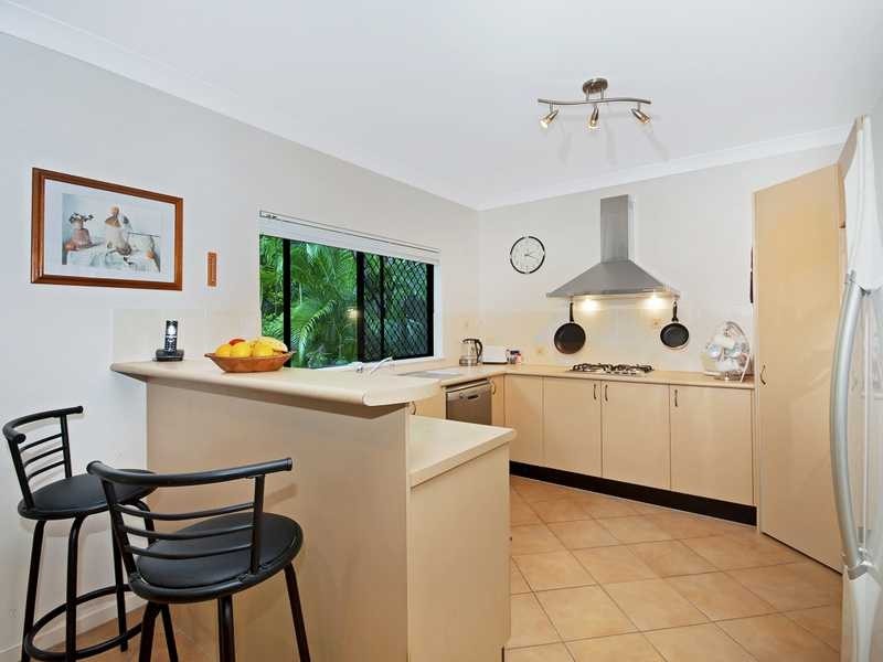 4 Howie Close, Kewarra Beach QLD 4879