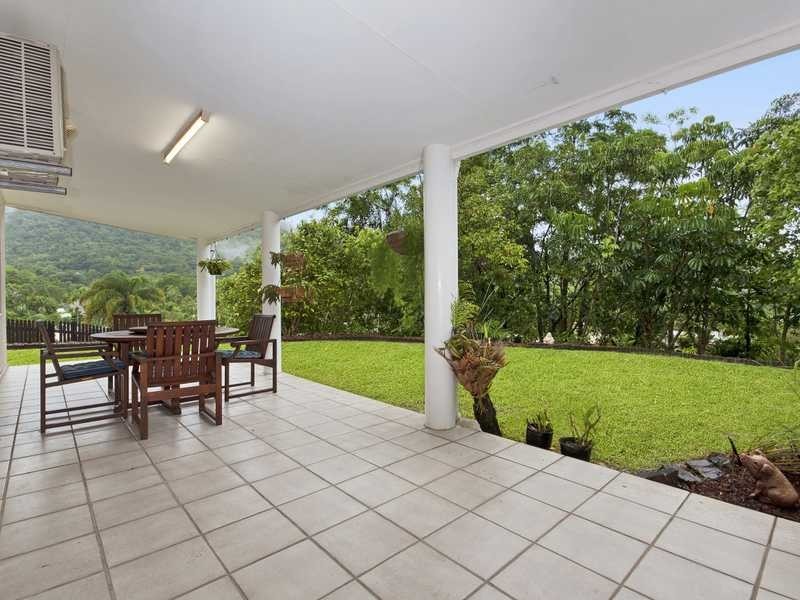 6 Fay Close, Brinsmead QLD 4870