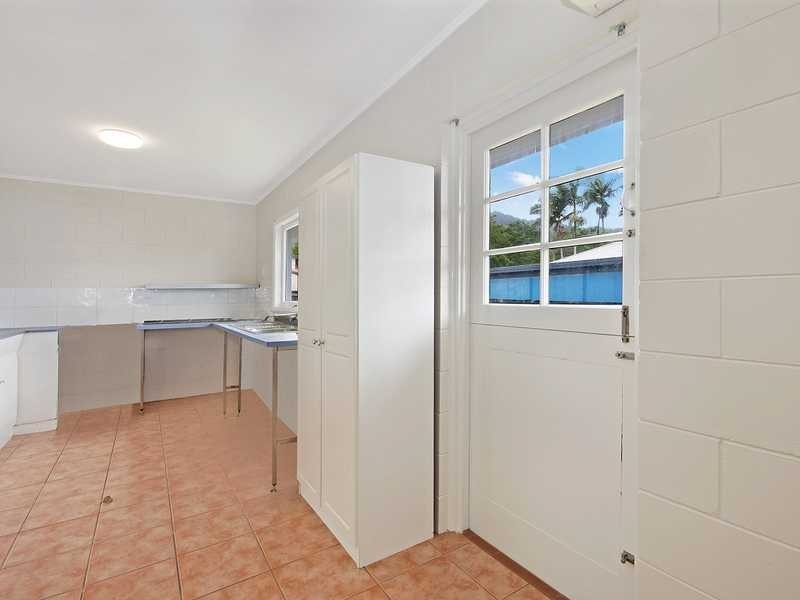 28 Murchison Street, Whitfield QLD 4870