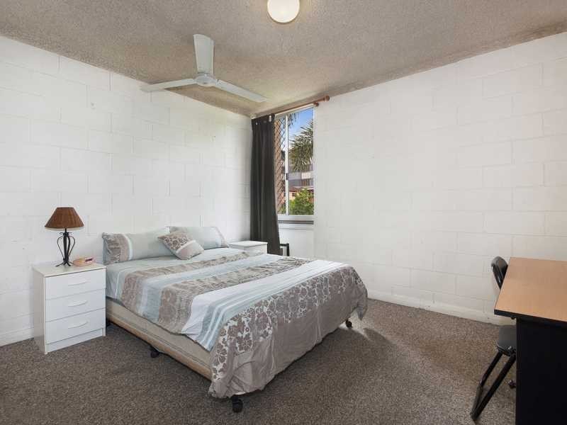 11/186 Lake Street, Cairns North QLD 4870