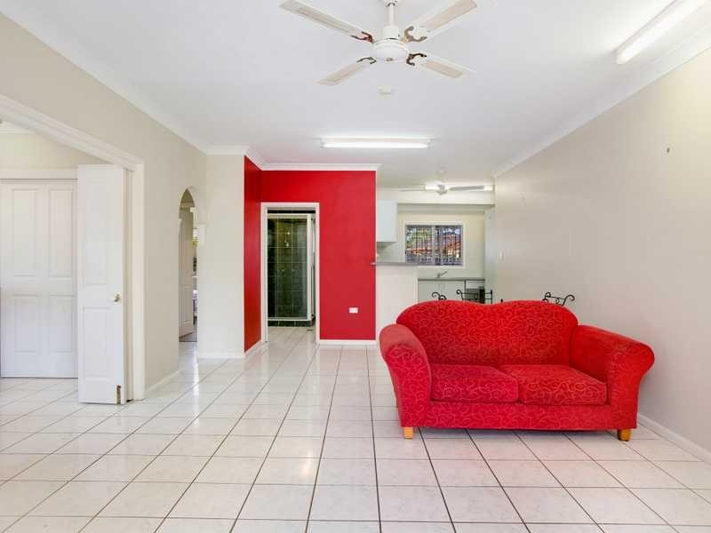 4/11 Grantala Street, Manoora QLD 4870