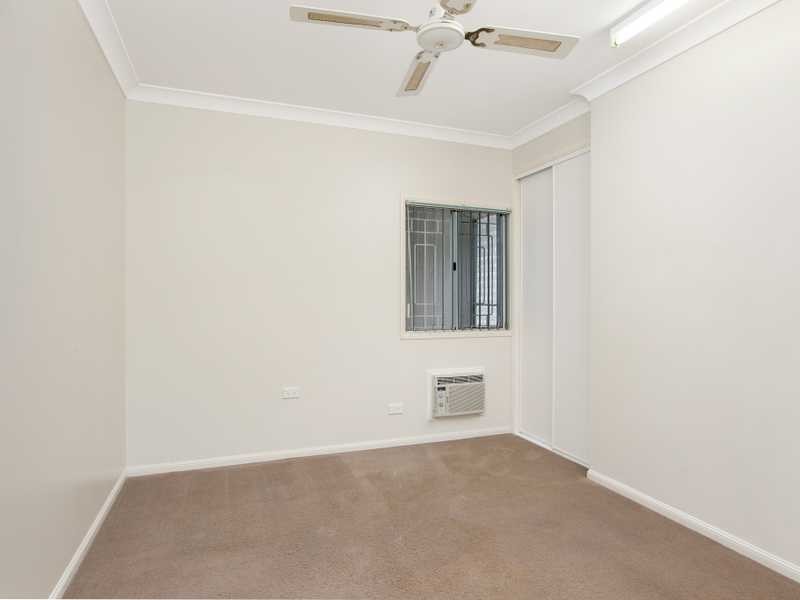 4/11 Grantala Street, Manoora QLD 4870