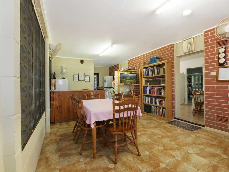 26 York Street, Whitfield QLD 4870