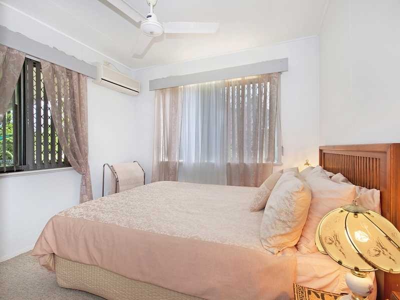 26 York Street, Whitfield QLD 4870