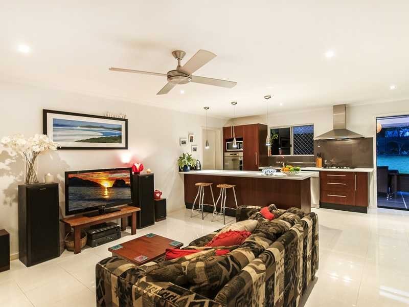 55 Carnation Drive, Mooroobool QLD 4870