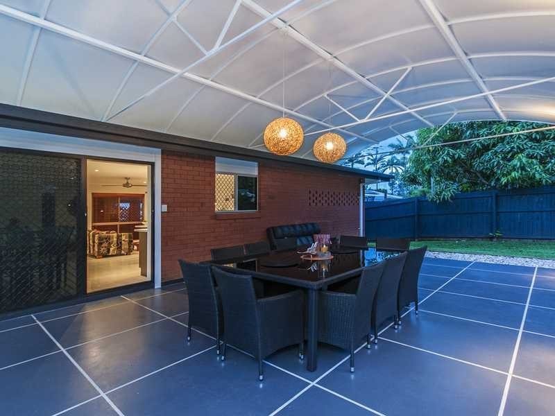 55 Carnation Drive, Mooroobool QLD 4870