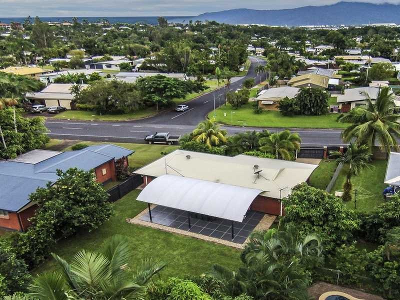 55 Carnation Drive, Mooroobool QLD 4870