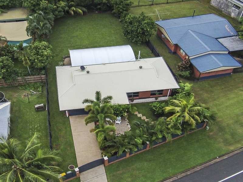 55 Carnation Drive, Mooroobool QLD 4870