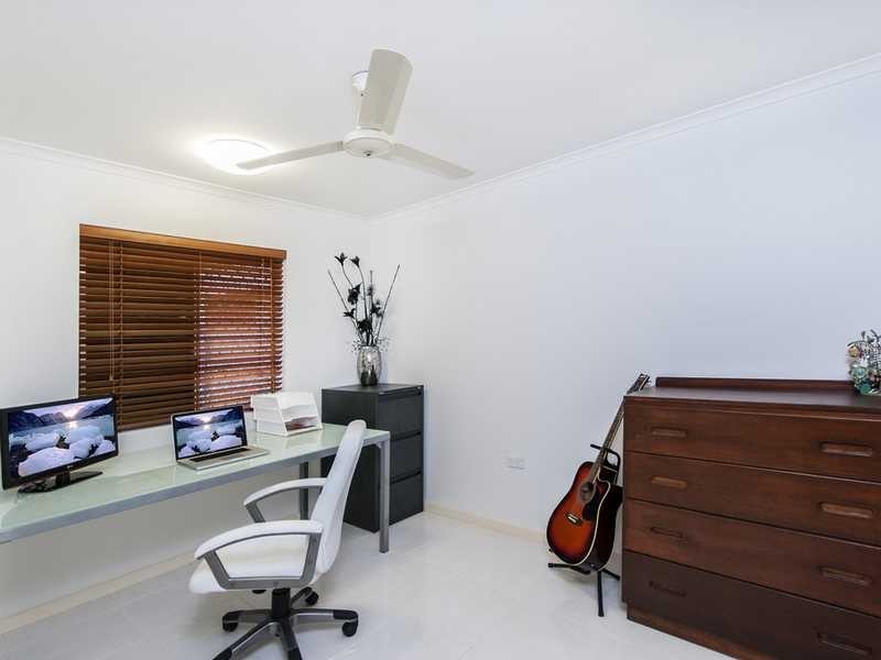 55 Carnation Drive, Mooroobool QLD 4870