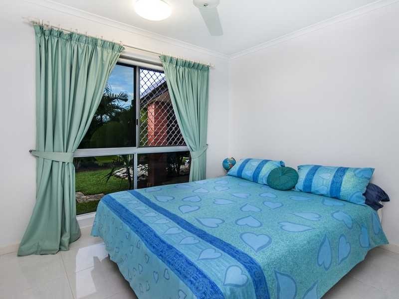 55 Carnation Drive, Mooroobool QLD 4870