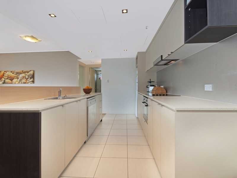 20406/99 Esplanade, Cairns City QLD 4870