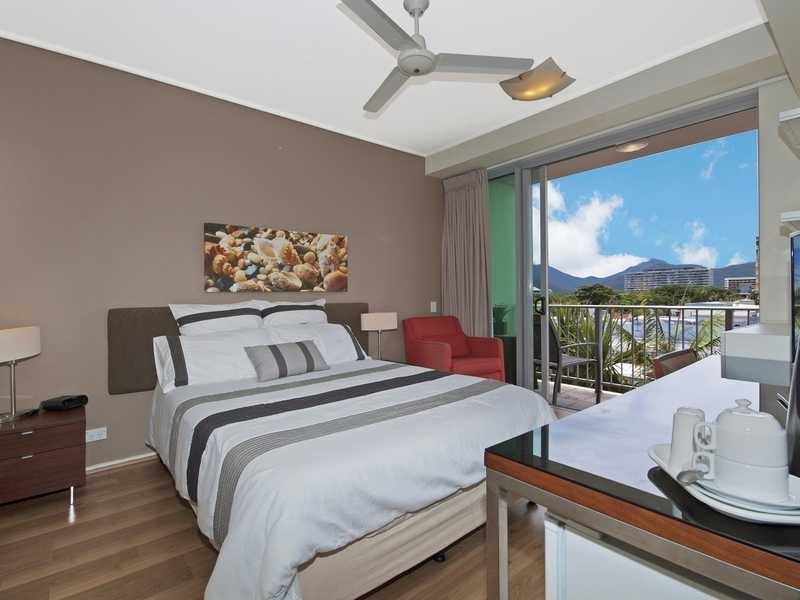 20406/99 Esplanade, Cairns City QLD 4870