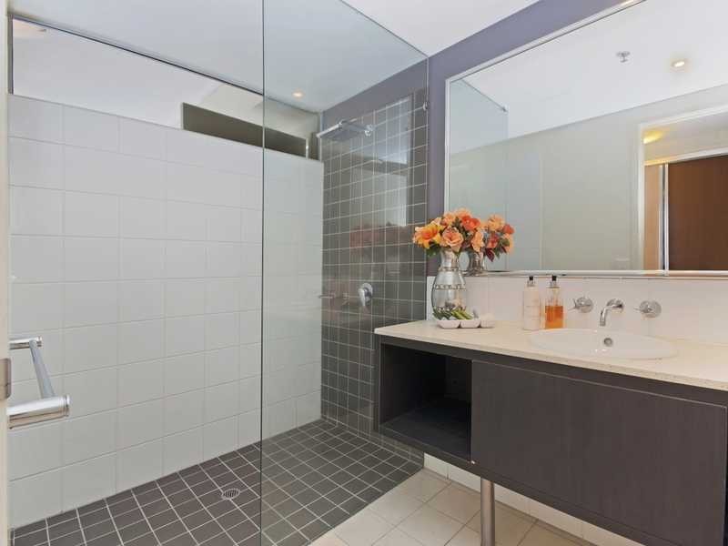 20406/99 Esplanade, Cairns City QLD 4870