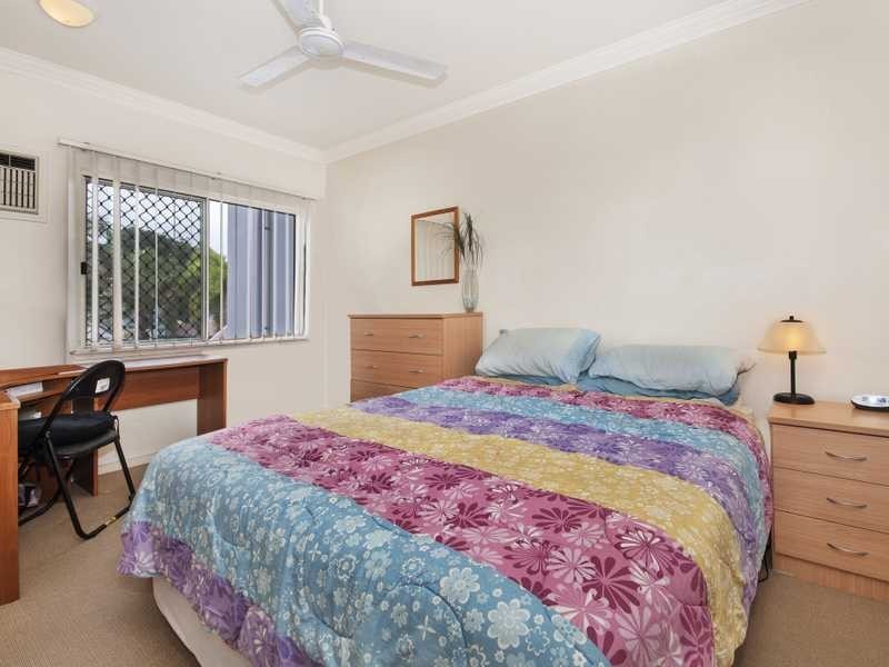 2/184 Gatton Street, Manunda QLD 4870