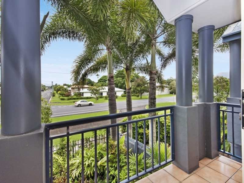 2/184 Gatton Street, Manunda QLD 4870