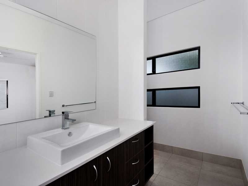 42 Moore Road, Kewarra Beach QLD 4879