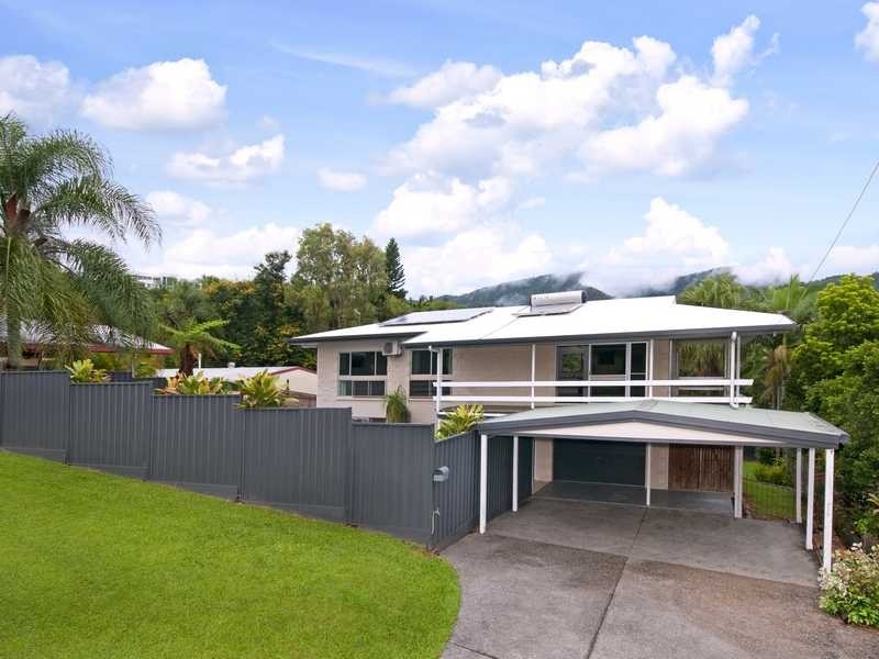 17 Barnes Street, Earlville QLD 4870