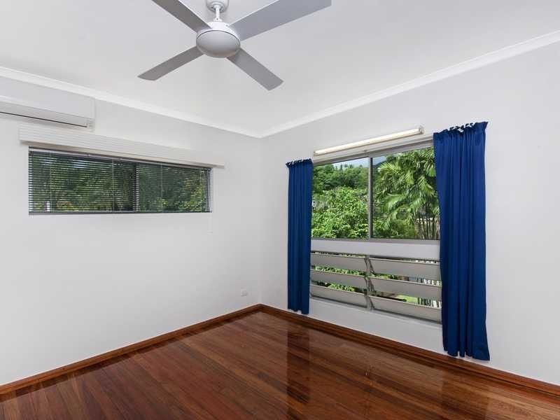 17 Barnes Street, Earlville QLD 4870