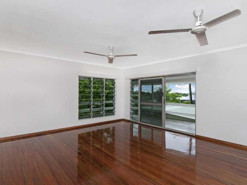 17 Barnes Street, Earlville QLD 4870