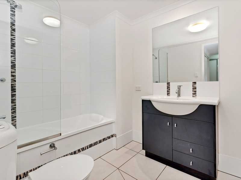 22/182 Spence Street, Cairns QLD 4870