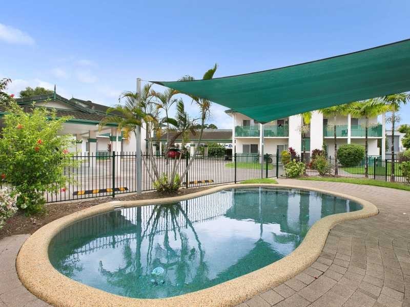 5/342 Mccoombe Street, Mooroobool QLD 4870