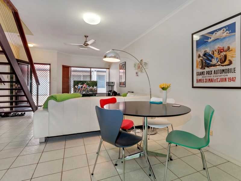 3/67 Digger Street, Cairns North QLD 4870