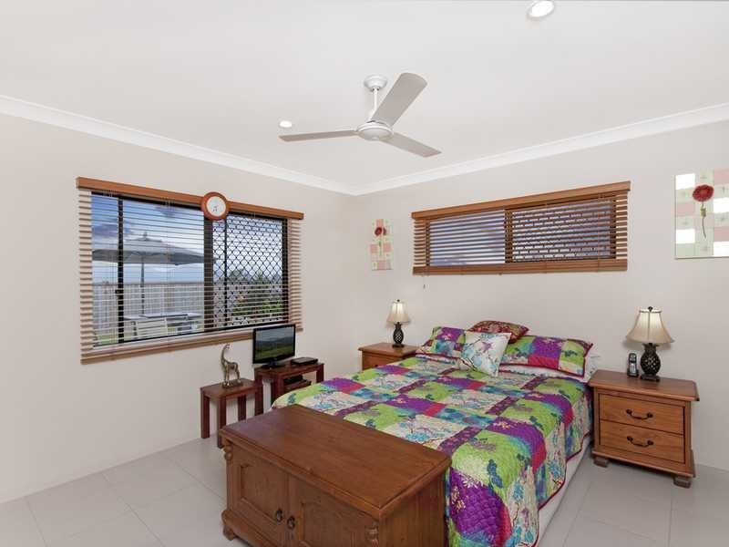 102 Fitzmaurice Drive, Bentley Park QLD 4869