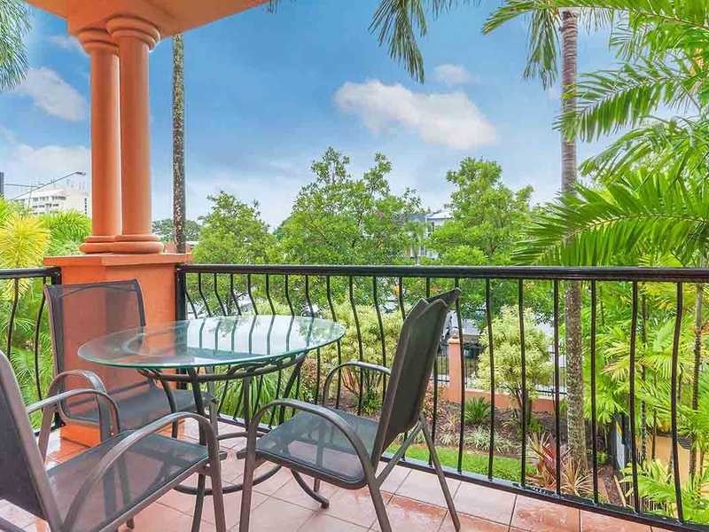 23/257-259 Lake Street, Cairns North QLD 4870